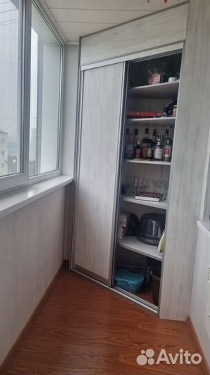 Угловой шкаф