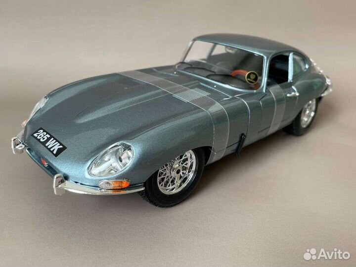 Jaguar E-type Coupe Bburago 1 :18