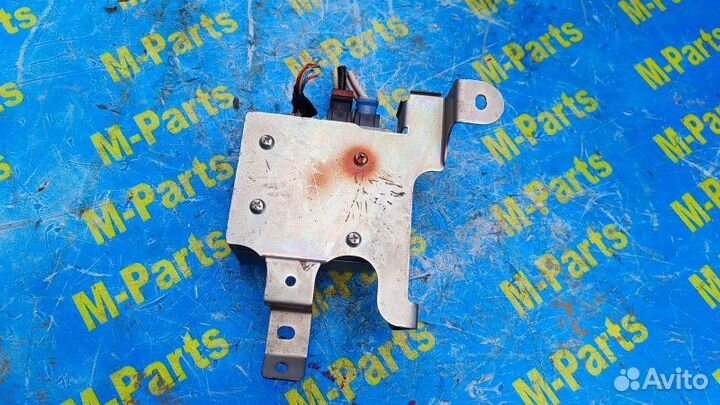 Блок управления рулевой рейкой Mazda Demio DY3W