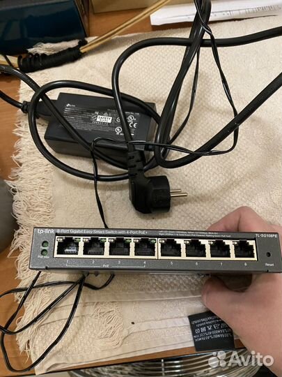 Коммутатор TP-link TL-SG108PE