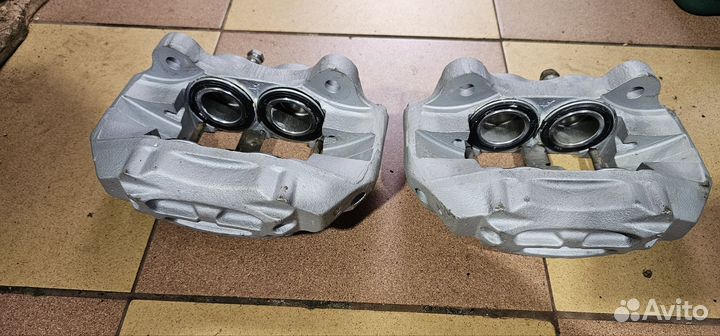 Суппорта передние toyota land cruiser 80 под r15