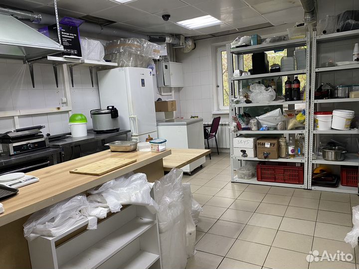 Кафе (суши-бар с кофейней)