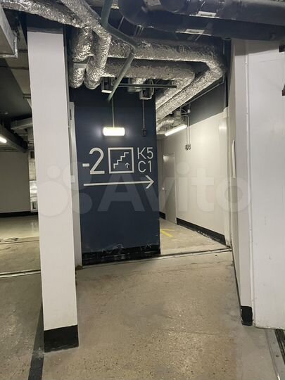 Машиноместо, 18 м²