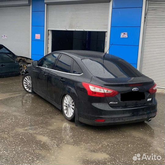 Пневма на зад фокус 3 новая