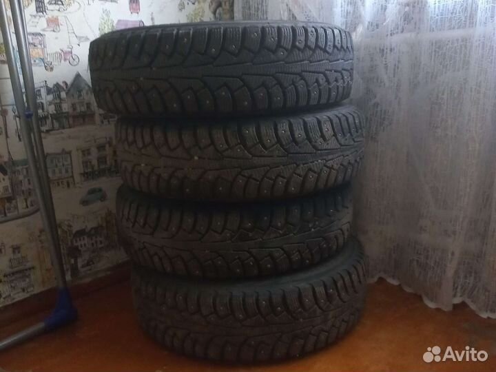 Nokian Tyres Hakkapeliitta R5 13/70 R13 75B