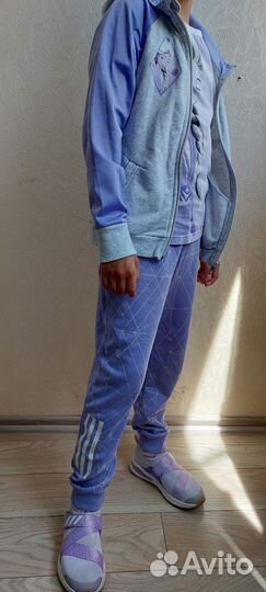 Спортивный костюм adidas для девочки 140