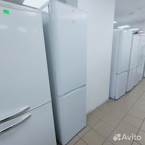Холодильник indesit