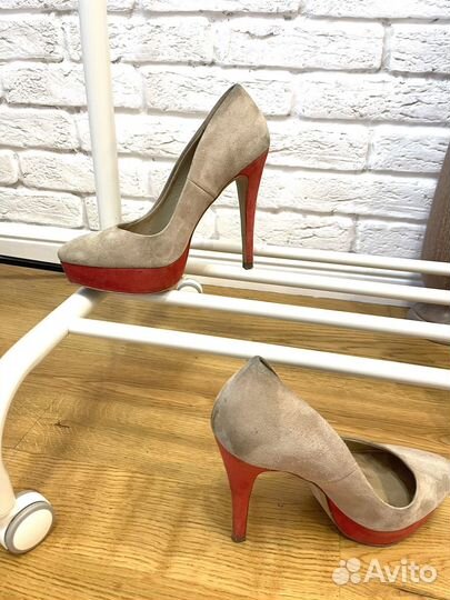 Женские туфли на каблуке замшевые Зара 39, 40