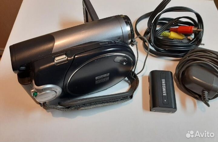 DVD камера Samsung VP-DC171i