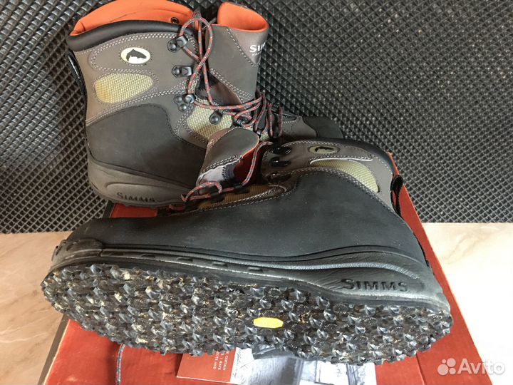 Забродные ботинки simms vibram