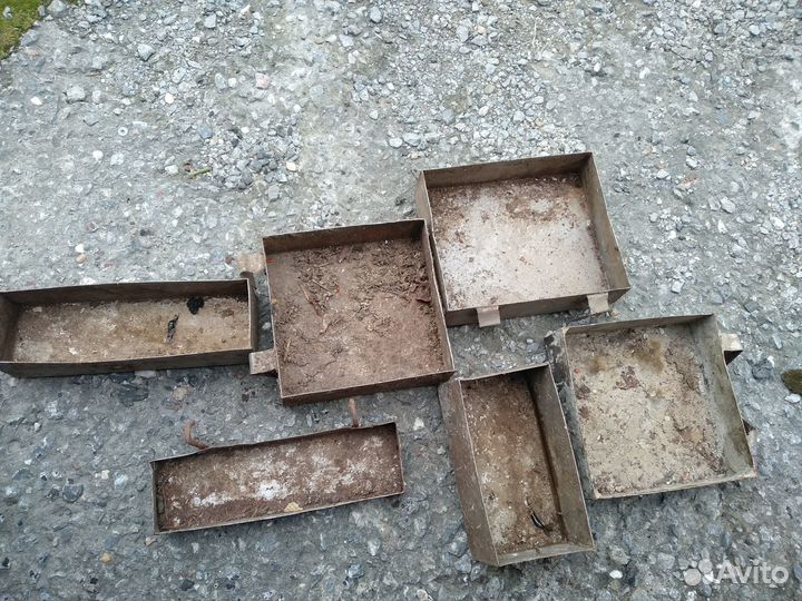 Ёмкости для кормления птиц и животных