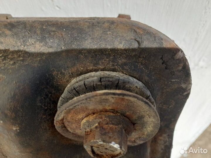 Балка под двс (лыжа) Mitsubishi Galant De седан