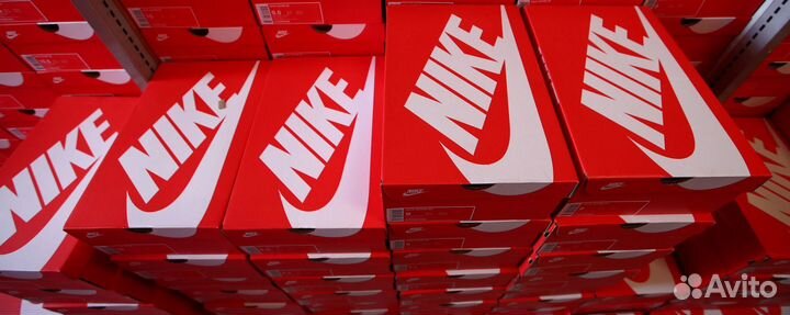 Склад Nike Вахта в Москве. рф-рб