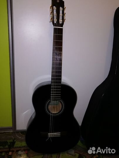Гитара Yamaha c40 классическая