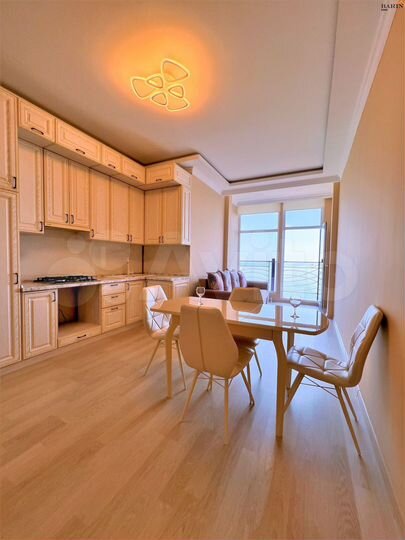 2-к. квартира, 90,5 м², 8/10 эт.