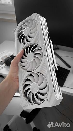 RTX 3090 24Gb Asus Rog Strix White