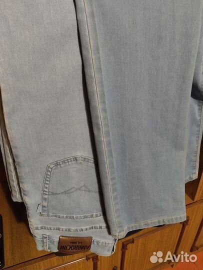 Джинсовая одежда. Имеется Джинсовки и джинсы