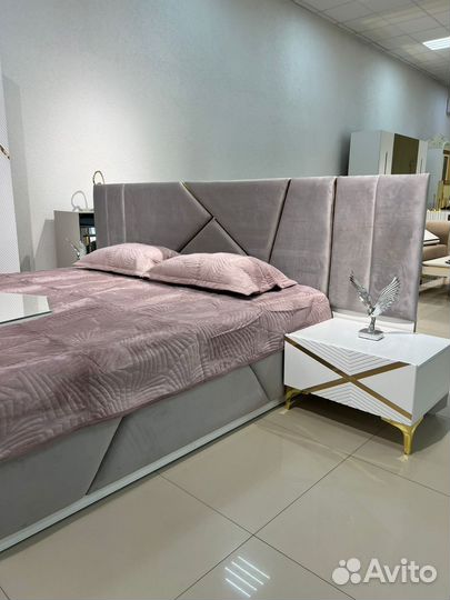 Спальный гарнитур Катрин