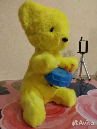 Игрушка заводная Медведь барабанщик СССР