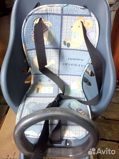 Детское кресло на раму велосипеда