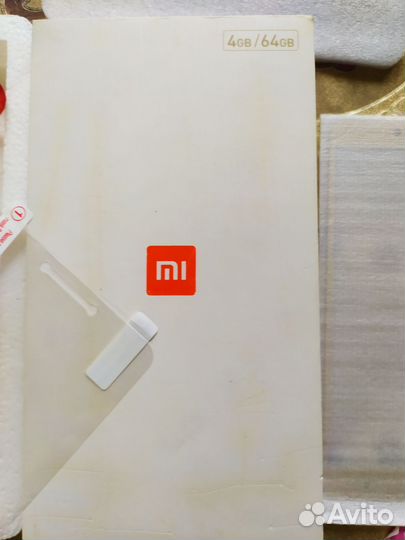 Xiaomi Mi Max 2, 4/64 ГБ