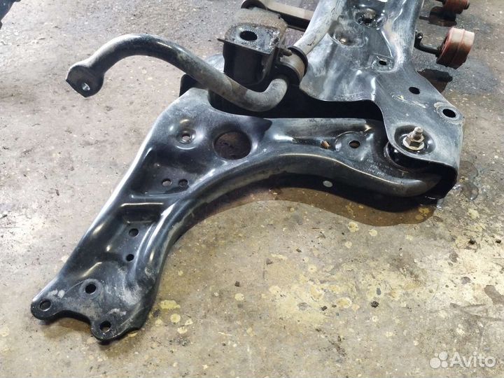 6RU407151 VAG Рычаг передний левый