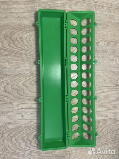 Кормушка бункерная лотковая для птиц