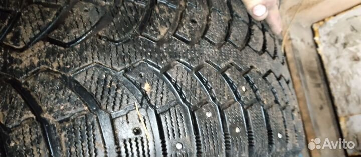 Bridgestone Blizzak Spike-01 235/50 R18 101T