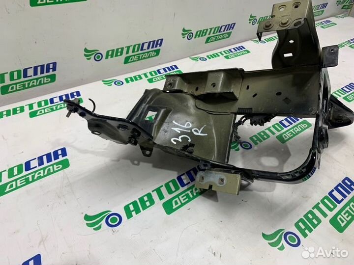 Лонжерон кузова передний правый Peugeot 208