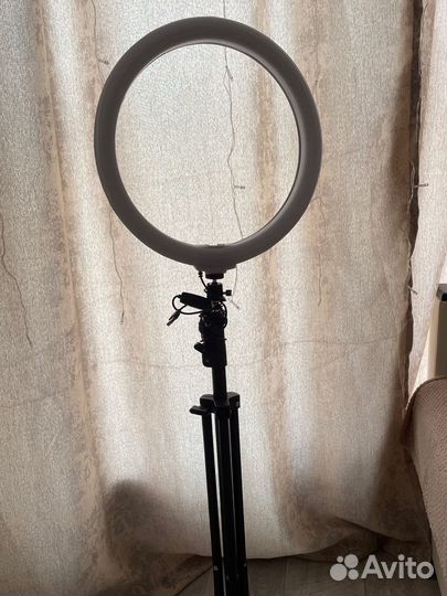 Кольцевая лампа со штативом 32см