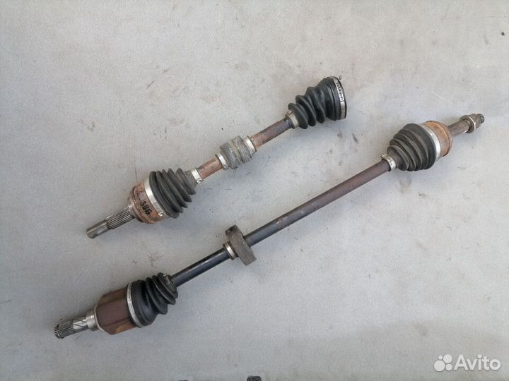 Полуось передняя для Nissan Almera Classic (B10)