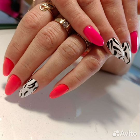 Мастер маникюра и педикюра