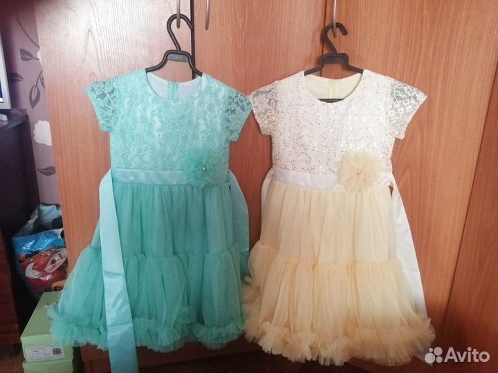 Платье для девочки размер 122 и 116