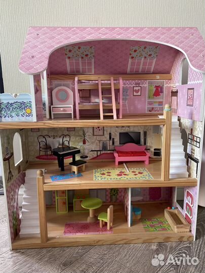 Домик кукольный