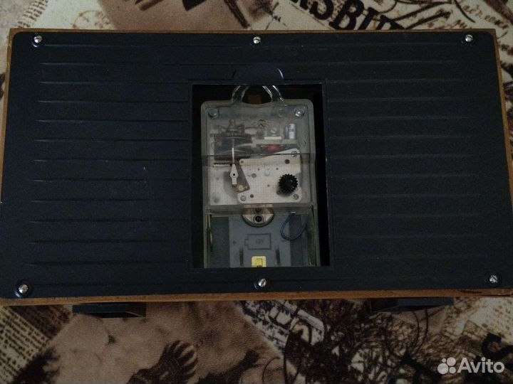 Часы настенные