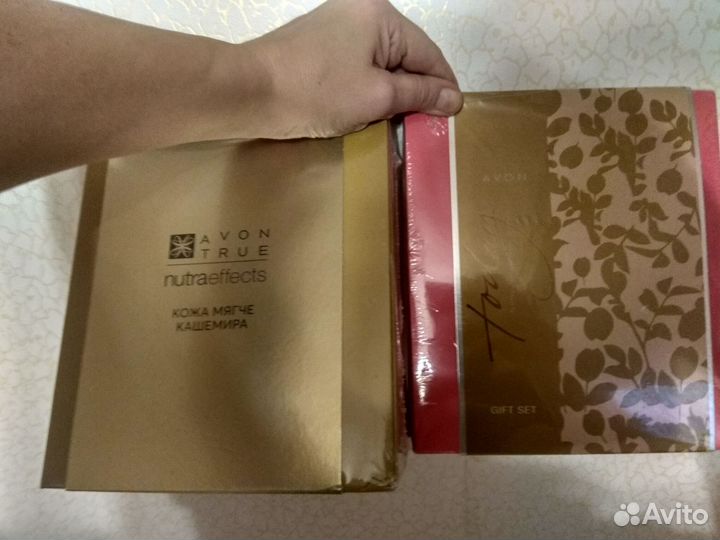 Наборы подарочные,туалетная вода жен,муж Avon