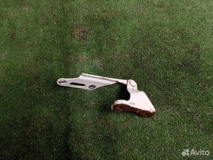 Петля капота левая Honda Civic ferio 1500 2001