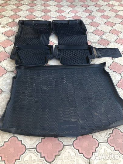 Автомобильные коврики nissan