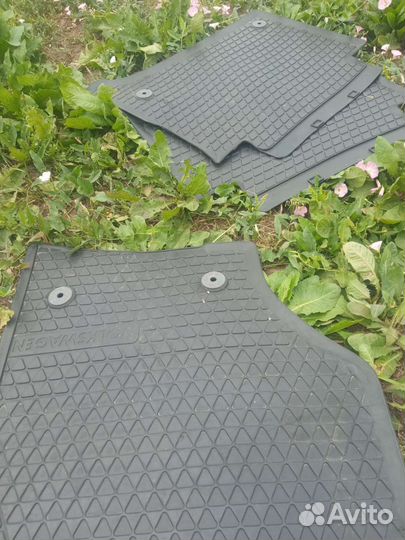 Автомобильные коврики резиновые