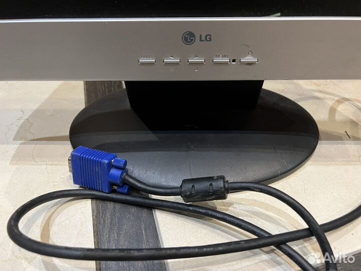 Монитор LG 786 LS