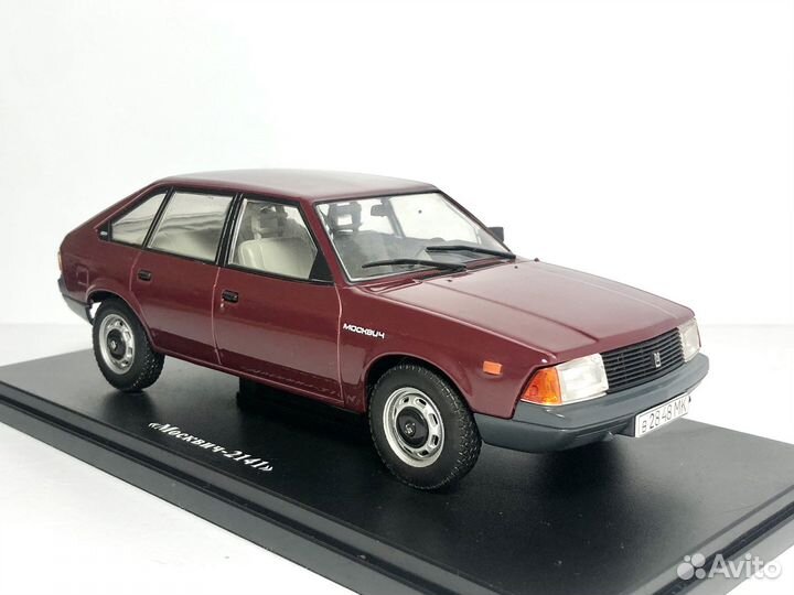 Модель автомобиля Москвич 2141 лса 1:24