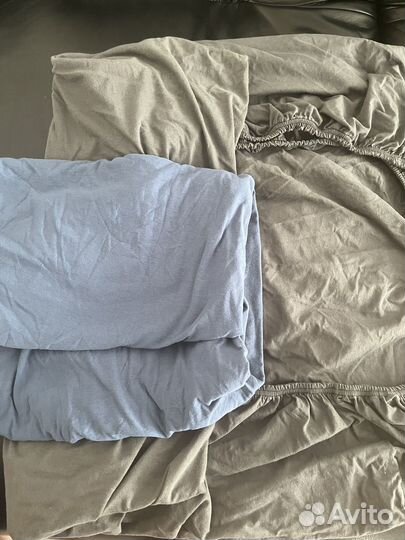 Простынь на резинке 140 200