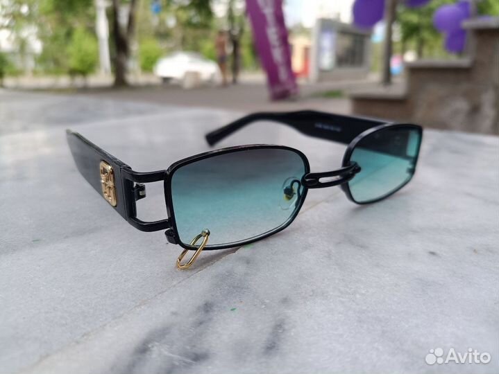 Солнцезащитные очки Gentle Monster