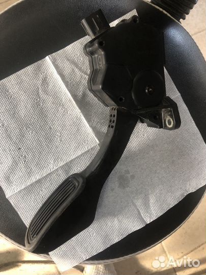 Педаль газа toyota land cruiser prado150