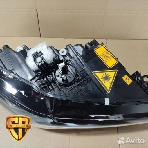 Фара головного света BMW X7 G07 лазерная