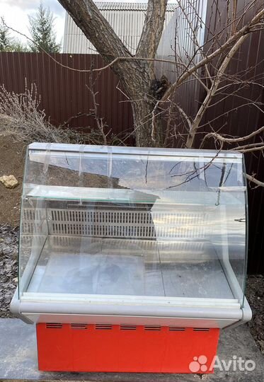 Холодильная витрина