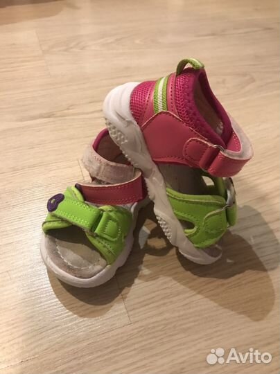 Босоножки для девочки