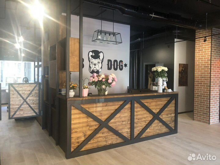 Ресепшен лофт, стойка администратора