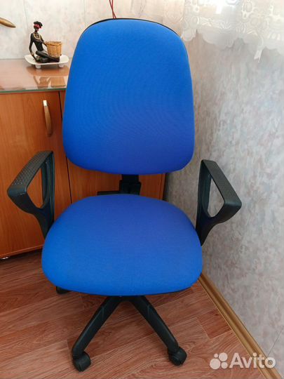 Компьютерное кресло