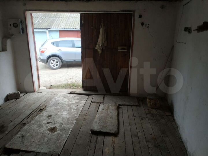 Гараж, > 30 м²